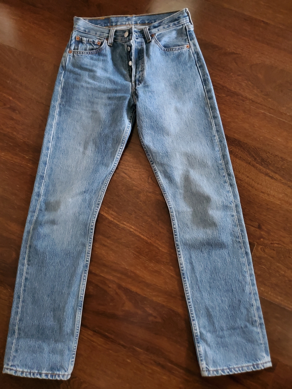 Vintage Levi's 501 Classic Blue Denim Jeans - Picture 2 of 8